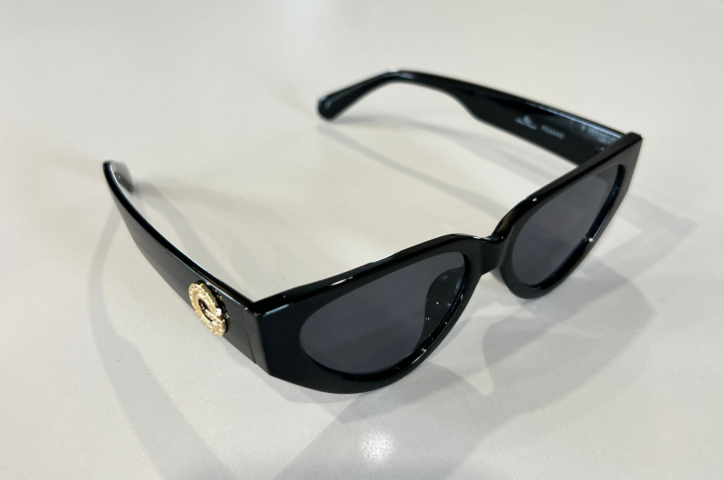 Retro Vintage Narrow Cat Eye Sunglasses for Women