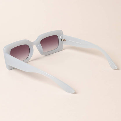 Women's Bold Rectangular Shape Sunglasses